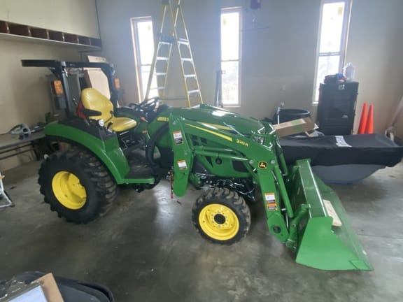 2020 John Deere 2038R Equipment Image0