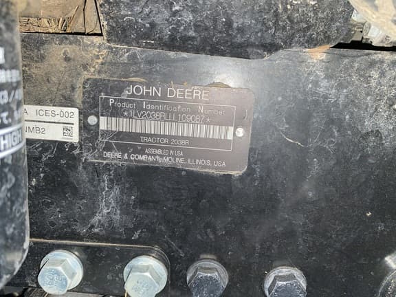 Image of John Deere 2038R equipment image 4
