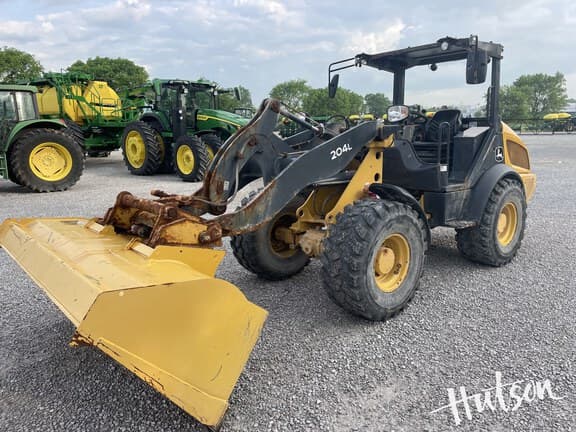 Image of John Deere 204L equipment image 1