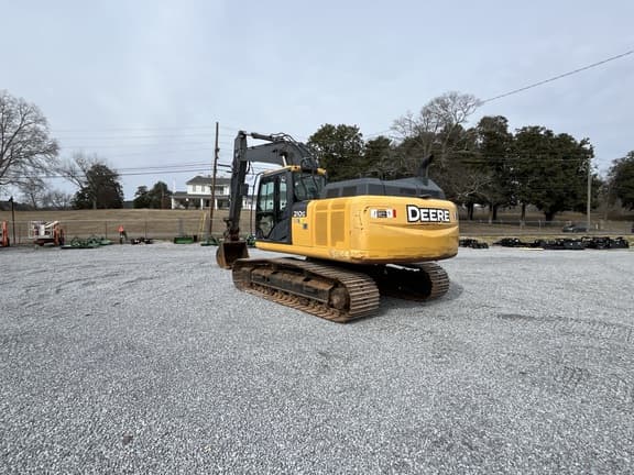 Image of John Deere 210G LC equipment image 2