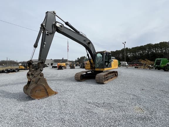 Image of John Deere 210G LC equipment image 1