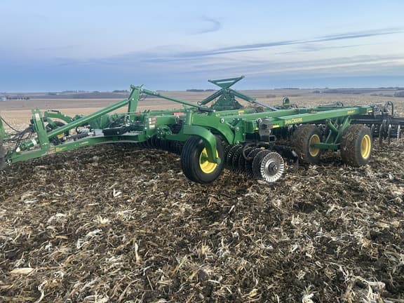 Image of John Deere 2660VT Primary image