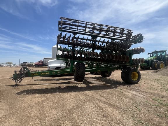 Image of John Deere 2680H equipment image 1