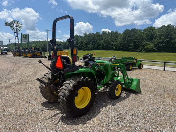 Image of John Deere 3025E equipment image 3