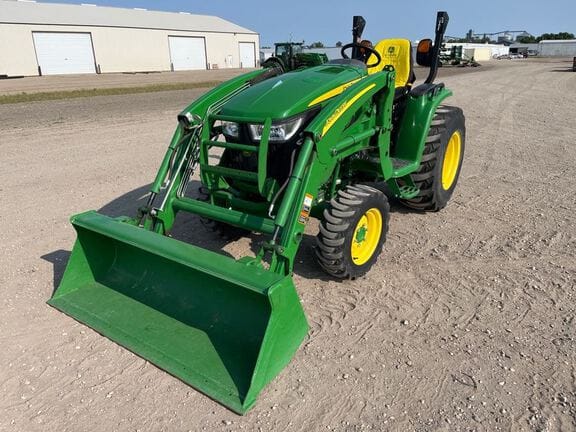 2020 John Deere 3033R Equipment Image0