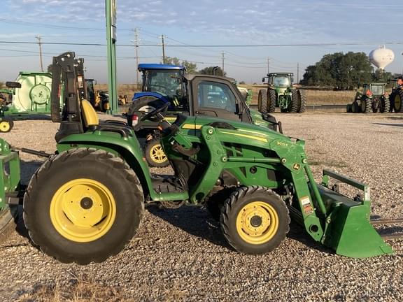 Image of John Deere 3038E equipment image 3
