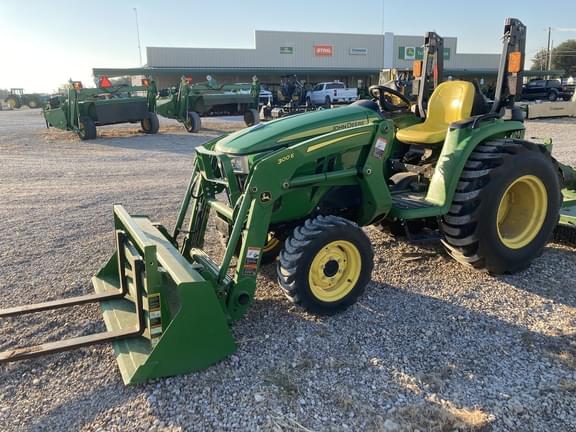 Image of John Deere 3038E equipment image 1