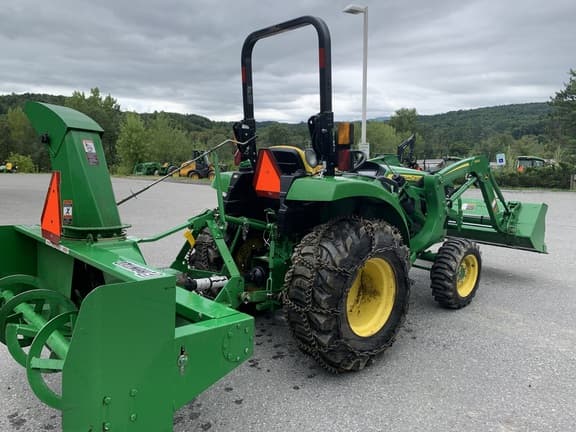 Image of John Deere 3043D equipment image 2