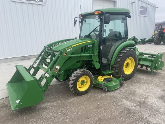 2020 John Deere 3046R Equipment Image0