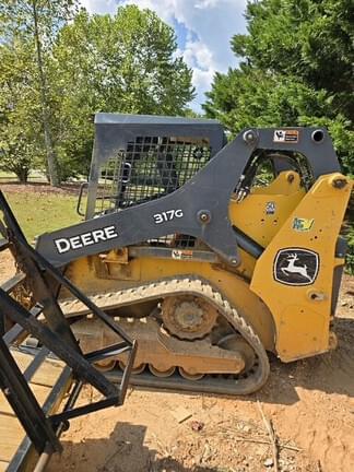 Image of John Deere 317G equipment image 2