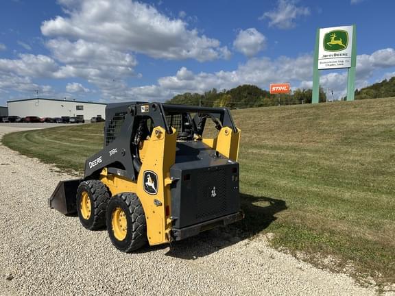 Image of John Deere 318G equipment image 3