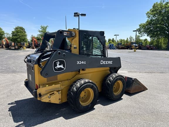 Image of John Deere 324G equipment image 2