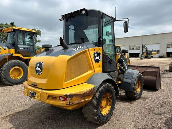Image of John Deere 324L Image 1