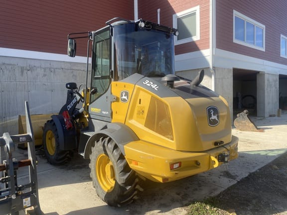 2020 John Deere 324L Equipment Image0