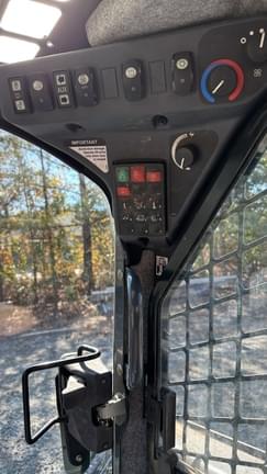 Image of John Deere 325G equipment image 1