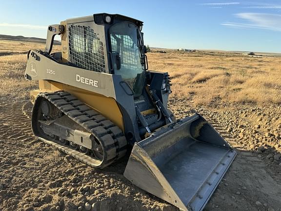 Image of John Deere 325G equipment image 3