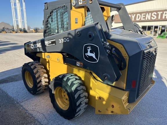 Image of John Deere 330G equipment image 2