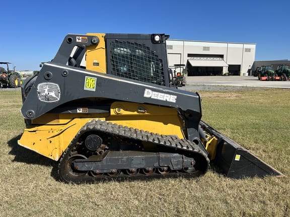 2020 John Deere 331G Equipment Image0