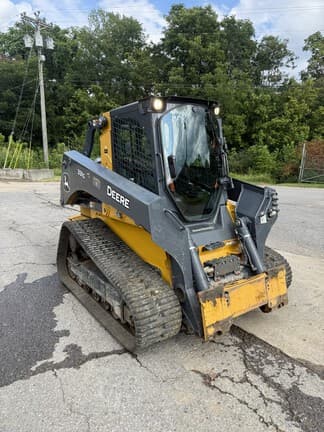 Main image John Deere 331G