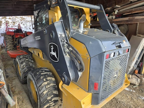 2020 John Deere 332G Equipment Image0