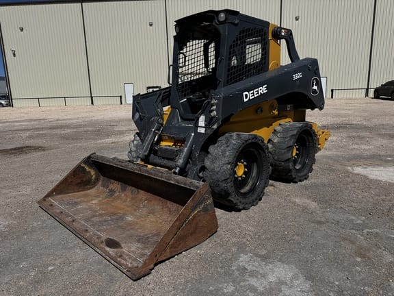2020 John Deere 332G Equipment Image0