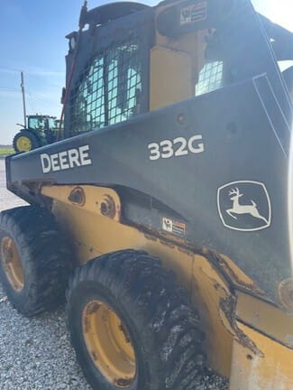 2020 John Deere 332G Equipment Image0