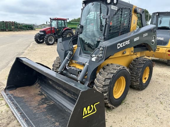 Image of John Deere 332G Primary image
