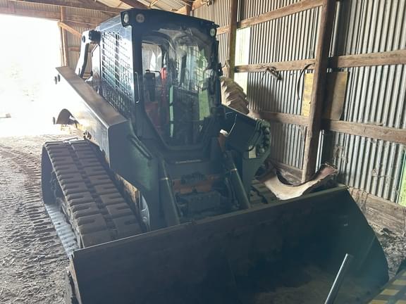 Image of John Deere 333G Primary image