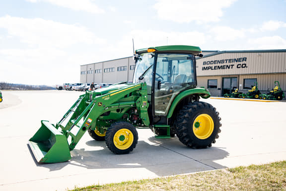 Image of John Deere 4066R equipment image 2