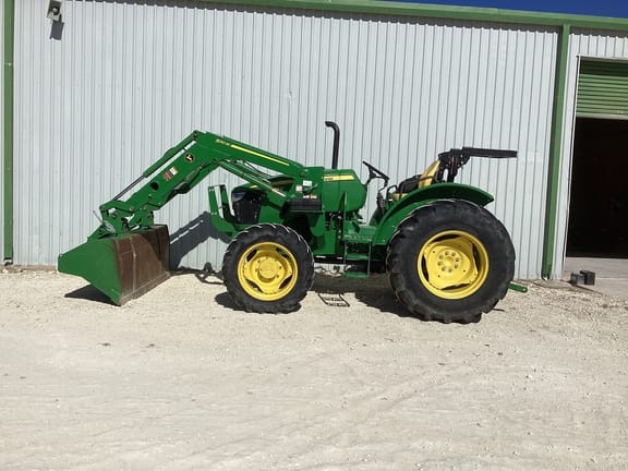 2020 John Deere 5055E Equipment Image0