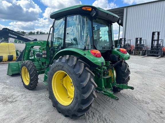 Image of John Deere 5065E equipment image 4