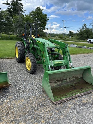 2020 John Deere 5065E Equipment Image0