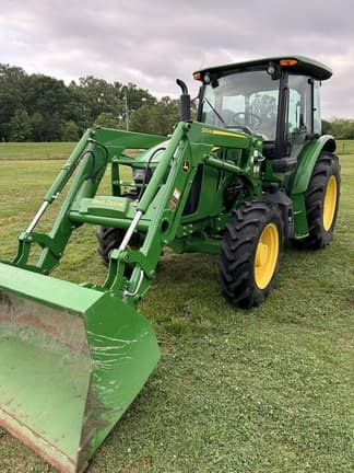 Main image John Deere 5090E