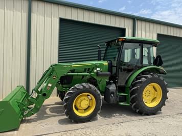 Main image John Deere 5090E