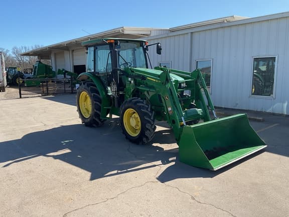 Image of John Deere 5100E equipment image 4