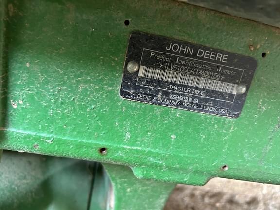 Image of John Deere 5100E equipment image 4