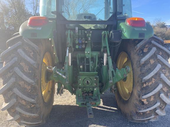Image of John Deere 5115M equipment image 4
