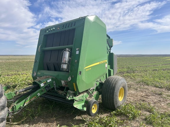 2020 John Deere 560M Equipment Image0