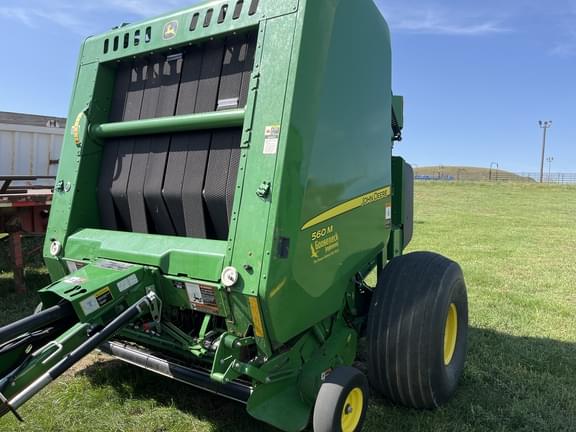 Image of John Deere 560M equipment image 1