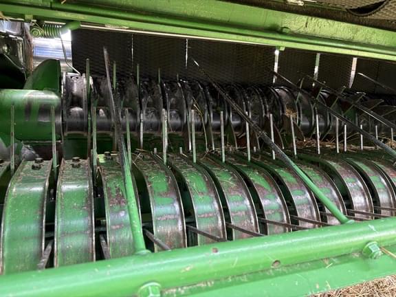 Image of John Deere 560M equipment image 2