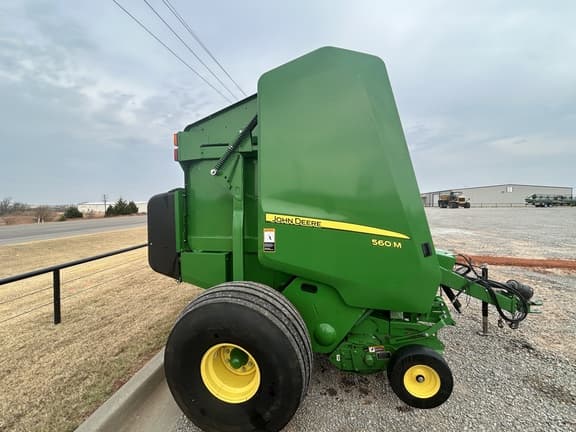 Image of John Deere 560M equipment image 4