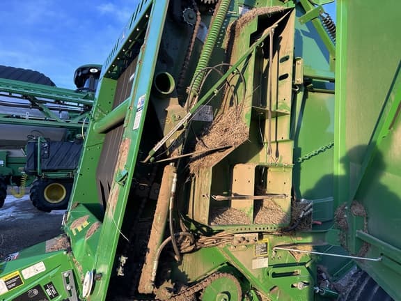 Image of John Deere 560M equipment image 3