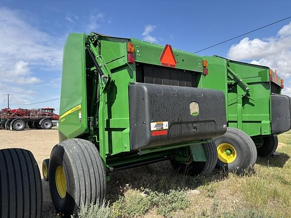 Image of John Deere 560M equipment image 4