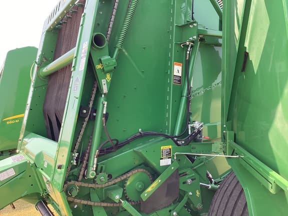 Image of John Deere 560M equipment image 4