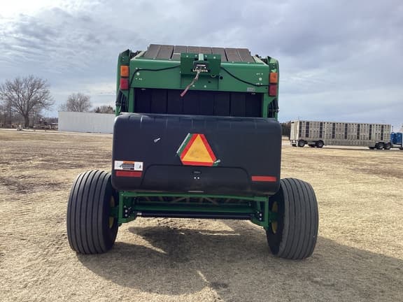 Image of John Deere 560M equipment image 4