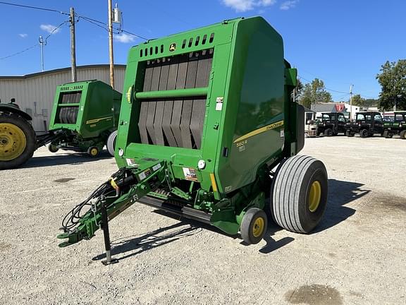 Image of John Deere 560R equipment image 4