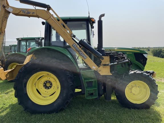 2020 John Deere 6110M Equipment Image0