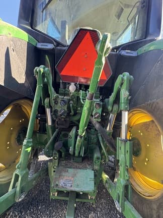 Image of John Deere 6110M equipment image 4