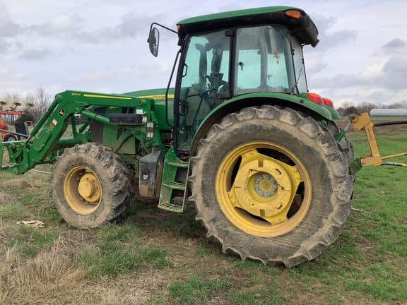 Image of John Deere 6120E equipment image 1