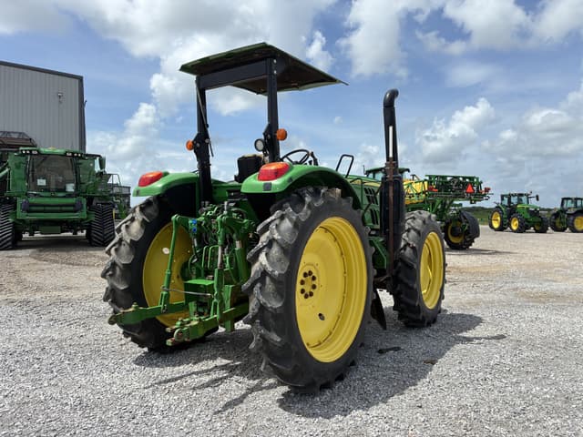 Image of John Deere 6120M equipment image 4